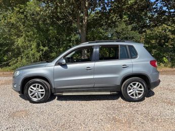 VOLKSWAGEN TIGUAN 2.0 TDI S SUV 5dr Diesel Auto 4WD Euro 4 (140 ps)