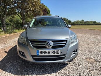 VOLKSWAGEN TIGUAN 2.0 TDI S SUV 5dr Diesel Auto 4WD Euro 4 (140 ps)