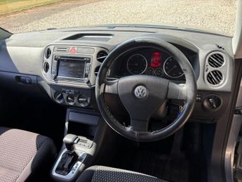 VOLKSWAGEN TIGUAN 2.0 TDI S SUV 5dr Diesel Auto 4WD Euro 4 (140 ps)
