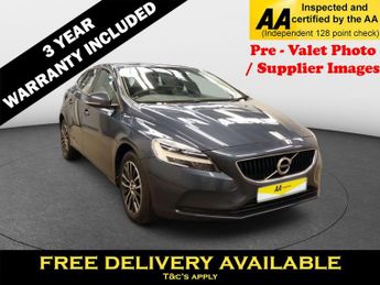 VOLVO V40 2.0 T3 Momentum Nav Plus Hatchback 5dr Petrol Manual Euro 6 (s/s
