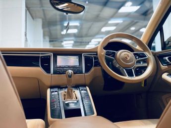 PORSCHE MACAN 3.0 TD V6 S SUV 5dr Diesel PDK 4WD Euro 6 (s/s) (258 ps)