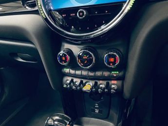 MINI Electric Hatch Cooper SE 32.6kWh Level 3 Hatchback 3dr Electric Auto (184 ps)