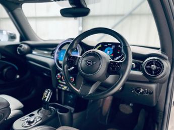 MINI Electric Hatch Cooper SE 32.6kWh Level 2 Hatchback 3dr Electric Auto (184 ps)