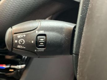 PEUGEOT 2008 1.2 PureTech Allure SUV 5dr Petrol Manual Euro 6 (s/s) (110 ps) 