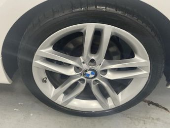 BMW 2 SERIES 2.0 220d M Sport Convertible 2dr Diesel Auto Euro 6 (s/s) (190 p