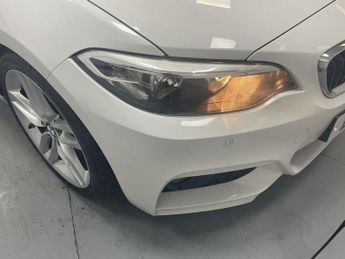 BMW 2 SERIES 2.0 220d M Sport Convertible 2dr Diesel Auto Euro 6 (s/s) (190 p