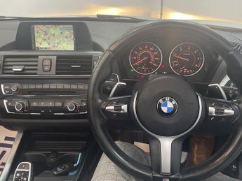 BMW 2 SERIES 2.0 220d M Sport Convertible 2dr Diesel Auto Euro 6 (s/s) (190 p