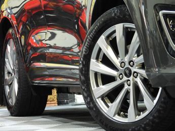 FORD KUGA 2.5 Duratec 14.4kWh Vignale SUV 5dr Petrol Plug-in Hybrid CVT Eu