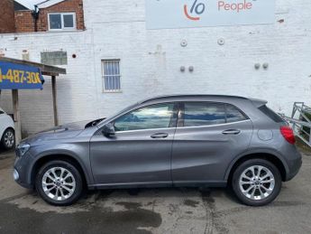 MERCEDES-BENZ 180 2.1 GLA200d SE (Executive) SUV 5dr Diesel Manual Euro 6 (s/s) (1