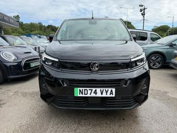 VAUXHALL Combo Life Electric 52kWh Design XL MPV 5dr Electric Auto (7.4kW Charger) (136 ps)