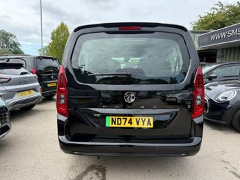 VAUXHALL Combo Life Electric 52kWh Design XL MPV 5dr Electric Auto (7.4kW Charger) (136 ps)