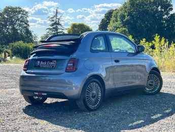 FIAT 500e C 42kWh Icon Convertible 2dr Electric Auto (118 ps)