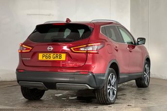 NISSAN QASHQAI 1.3 DIG-T N-Connecta SUV 5dr Petrol Manual Euro 6 (s/s) (140 ps)