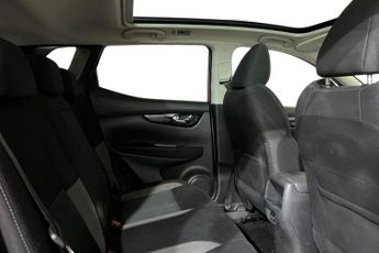 NISSAN QASHQAI 1.3 DIG-T N-Connecta SUV 5dr Petrol Manual Euro 6 (s/s) (140 ps)