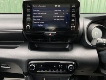 TOYOTA YARIS 1.5 VVT-h Design Hatchback 5dr Petrol Hybrid E-CVT Euro 6 (s/s) 