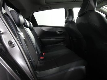 TOYOTA YARIS 1.5 VVT-h Trend Hatchback 5dr Petrol Hybrid CVT Euro 5 (101 ps)