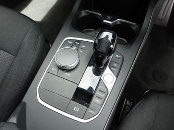 BMW 1 SERIES 1.5 118i SE (LCP) Hatchback 5dr Petrol DCT Euro 6 (s/s) (136 ps)