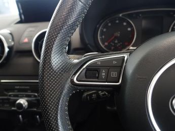 AUDI A1 1.4 TFSI S line Sportback 5dr Petrol S Tronic Euro 6 (s/s) (Nav)