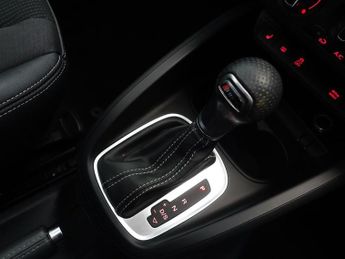 AUDI A1 1.4 TFSI S line Sportback 5dr Petrol S Tronic Euro 6 (s/s) (Nav)