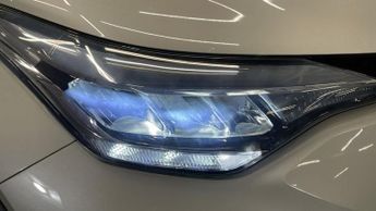 TOYOTA C-HR 1.8 VVT-h Icon SUV 5dr Petrol Hybrid CVT Euro 6 (s/s) (122 ps)