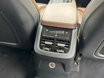 VOLVO XC90 2.0h T8 Twin Engine 11.6kWh Inscription Pro SUV 5dr Petrol Plug-