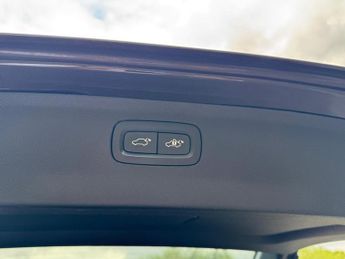 VOLVO XC90 2.0h T8 Twin Engine 11.6kWh Inscription Pro SUV 5dr Petrol Plug-