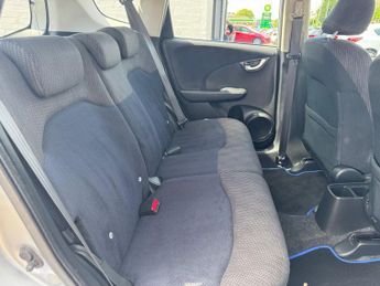 HONDA JAZZ 1.4 i-VTEC ES Hatchback 5dr Petrol CVT Euro 5 (99 ps)