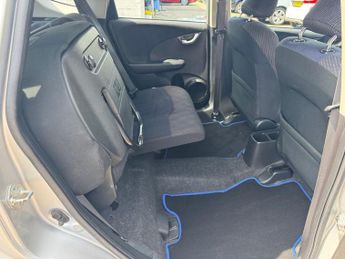 HONDA JAZZ 1.4 i-VTEC ES Hatchback 5dr Petrol CVT Euro 5 (99 ps)