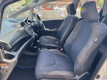 HONDA JAZZ 1.4 i-VTEC ES Hatchback 5dr Petrol CVT Euro 5 (99 ps)