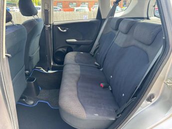 HONDA JAZZ 1.4 i-VTEC ES Hatchback 5dr Petrol CVT Euro 5 (99 ps)