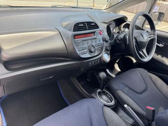 HONDA JAZZ 1.4 i-VTEC ES Hatchback 5dr Petrol CVT Euro 5 (99 ps)