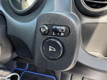 HONDA JAZZ 1.4 i-VTEC ES Hatchback 5dr Petrol CVT Euro 5 (99 ps)