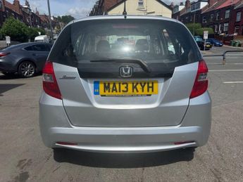 HONDA JAZZ 1.4 i-VTEC ES Hatchback 5dr Petrol CVT Euro 5 (99 ps)