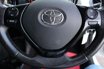 TOYOTA AYGO 1.0 VVT-i x-style Hatchback 5dr Petrol x-shift Euro 6 (68 ps)
