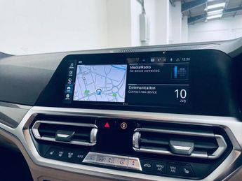 BMW 3 SERIES 2.0 330e 12kWh M Sport Pro Edition Touring 5dr Petrol Plug-in Hy