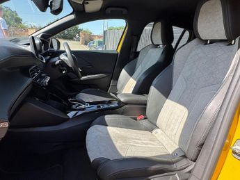 PEUGEOT E-208 50kWh GT Premium Hatchback 5dr Electric Auto 