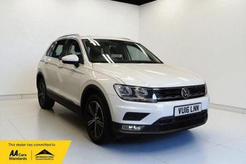 Volkswagen Tiguan 2.0 TDI BlueMotion Tech SE Navigation SUV 5dr Diesel DSG 4Motion