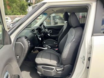 KIA SOUL 1.6 CRDi 2 SUV 5dr Diesel DCT Euro 6 (134 bhp)