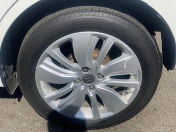 SUZUKI SWIFT 1.0 Boosterjet SZ-T Hatchback 5dr Petrol Manual Euro 6 (111 ps)