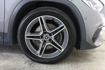 MERCEDES-BENZ GLA 2.0 GLA200d AMG Line (Premium) 8G-DCT Euro 6 (s/s) 5dr