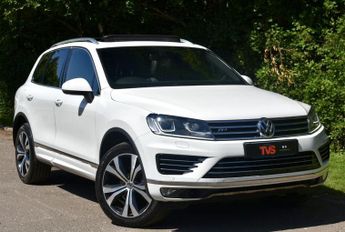 Volkswagen Touareg 3.0 TDI V6 BlueMotion Tech R-Line SUV 5dr Diesel Tiptronic 4WD E