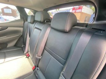 NISSAN QASHQAI 1.6 dCi Tekna SUV 5dr Diesel Manual 2WD Euro 5 (s/s) (130 ps)