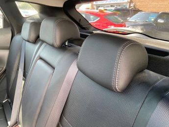 NISSAN QASHQAI 1.6 dCi Tekna SUV 5dr Diesel Manual 2WD Euro 5 (s/s) (130 ps)