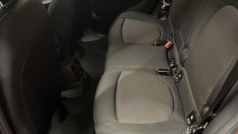 MINI COUNTRYMAN 1.5 Cooper Classic SUV 5dr Petrol Steptronic Euro 6 (s/s) (136 p