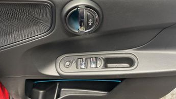 MINI COUNTRYMAN 1.5 Cooper Classic SUV 5dr Petrol Steptronic Euro 6 (s/s) (136 p
