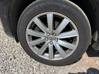 VOLVO XC90 2.0 D5 Momentum SUV 5dr Diesel Geartronic 4WD Euro 6 (s/s) (225 