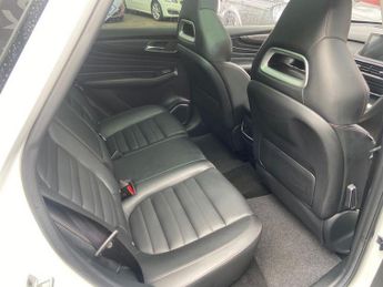 MG MG HS 1.5 T-GDI Exclusive SUV 5dr Petrol DCT Euro 6 (s/s) (162 ps)