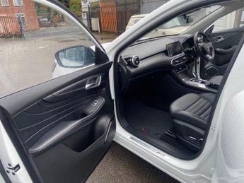 MG MG HS 1.5 T-GDI Exclusive SUV 5dr Petrol DCT Euro 6 (s/s) (162 ps)