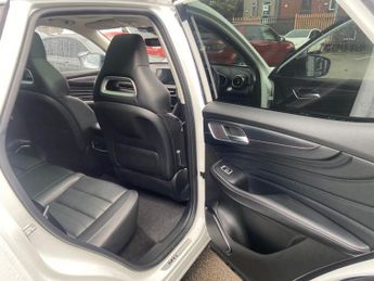 MG MG HS 1.5 T-GDI Exclusive SUV 5dr Petrol DCT Euro 6 (s/s) (162 ps)