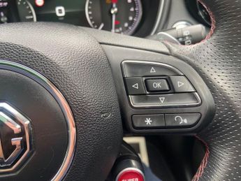 MG MG HS 1.5 T-GDI Exclusive SUV 5dr Petrol DCT Euro 6 (s/s) (162 ps)